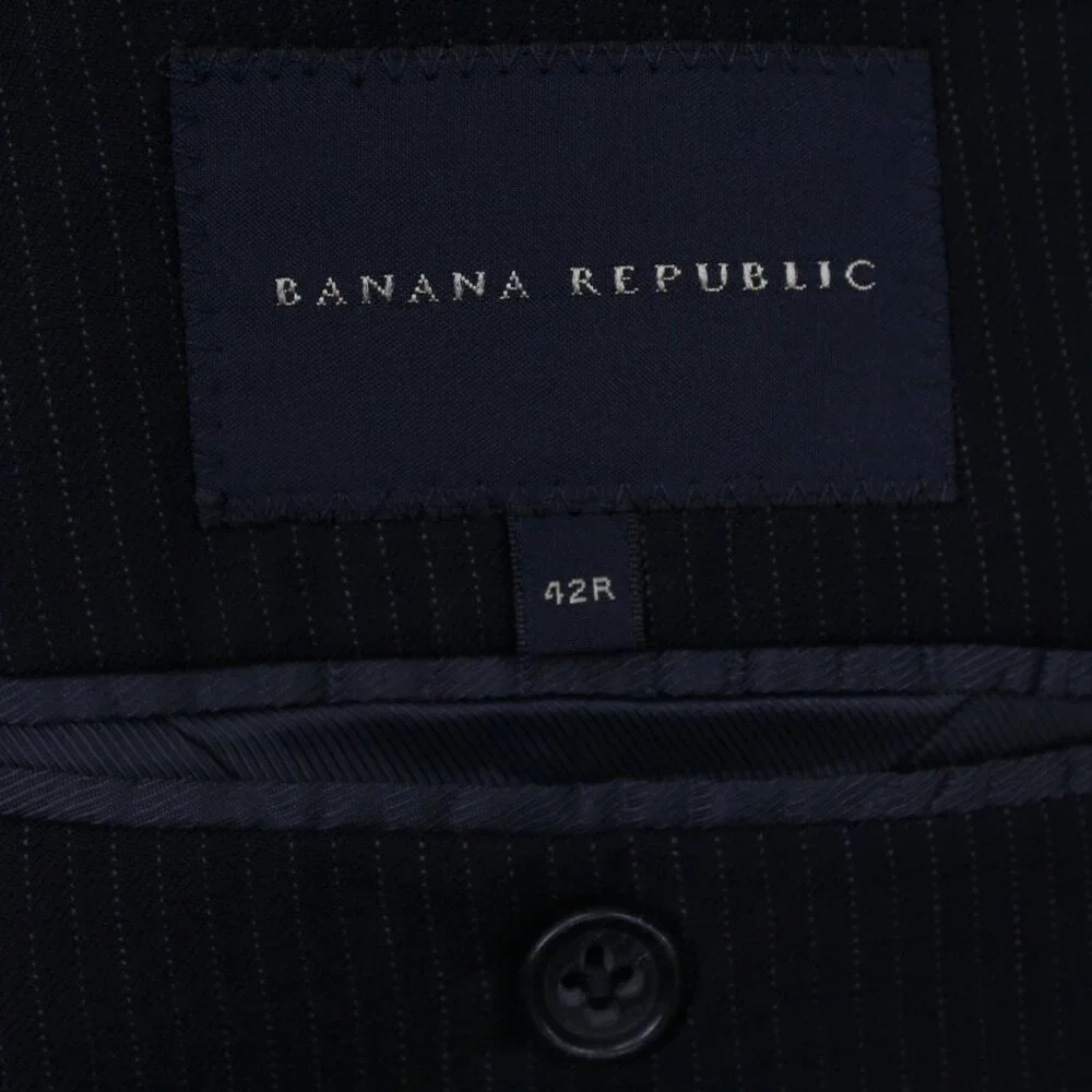 Banana Republic Blazer Men 42R Black Pinstriped Wool 2 Button Sports Jacket Coat